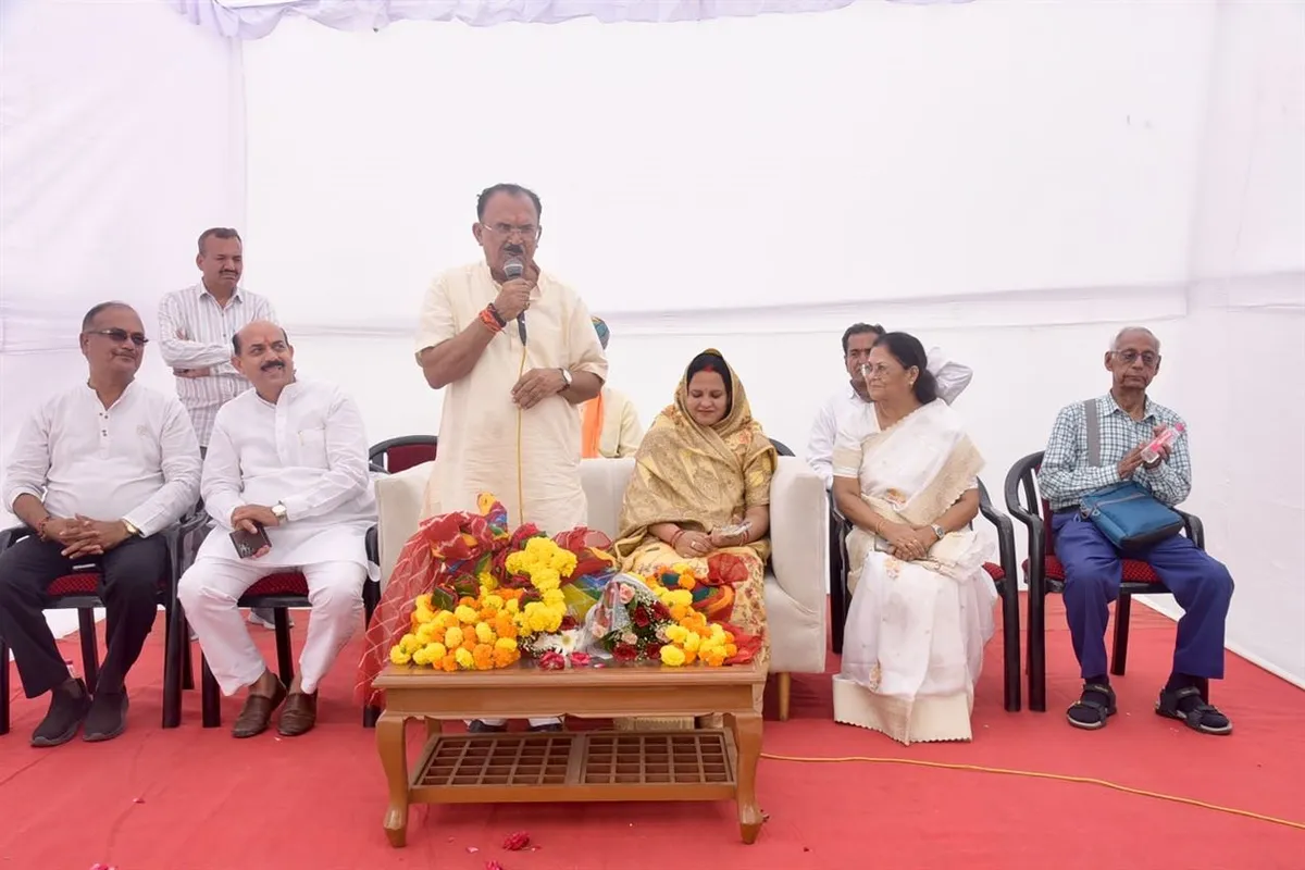 Devnani speaks to residents at the opening programme in Panchsheel