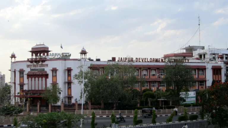 JDA clears encroachments on Jaipur’s New Sanganer Road under HC order